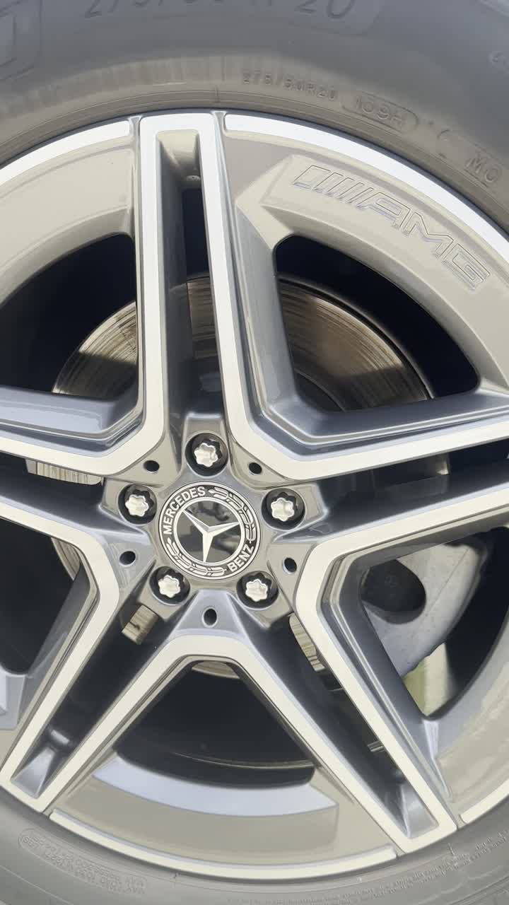 Mercedes detailing clip 19